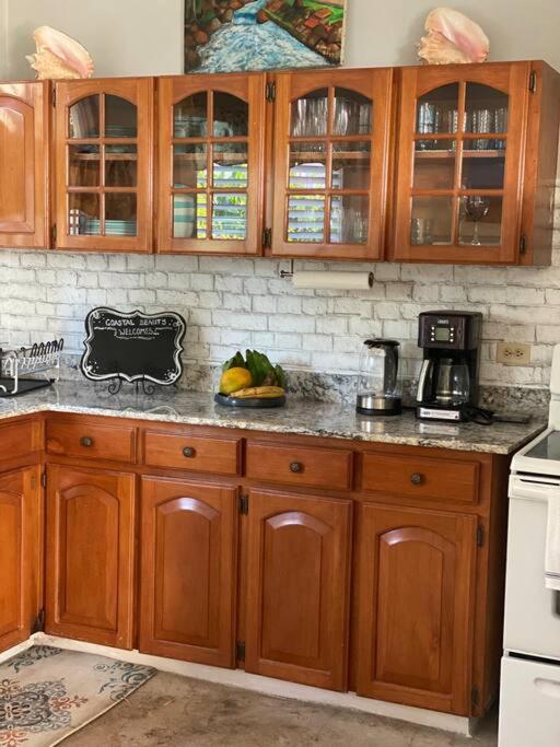 Coastal Beauty - Beautiful Penthouse Condo In Ocho Rios Zewnętrze zdjęcie