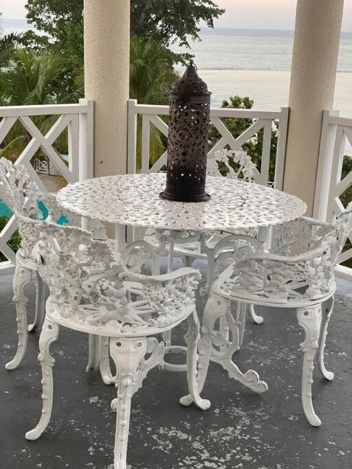 Coastal Beauty - Beautiful Penthouse Condo In Ocho Rios Zewnętrze zdjęcie
