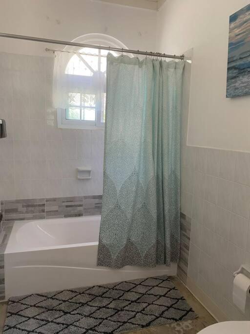 Coastal Beauty - Beautiful Penthouse Condo In Ocho Rios Zewnętrze zdjęcie